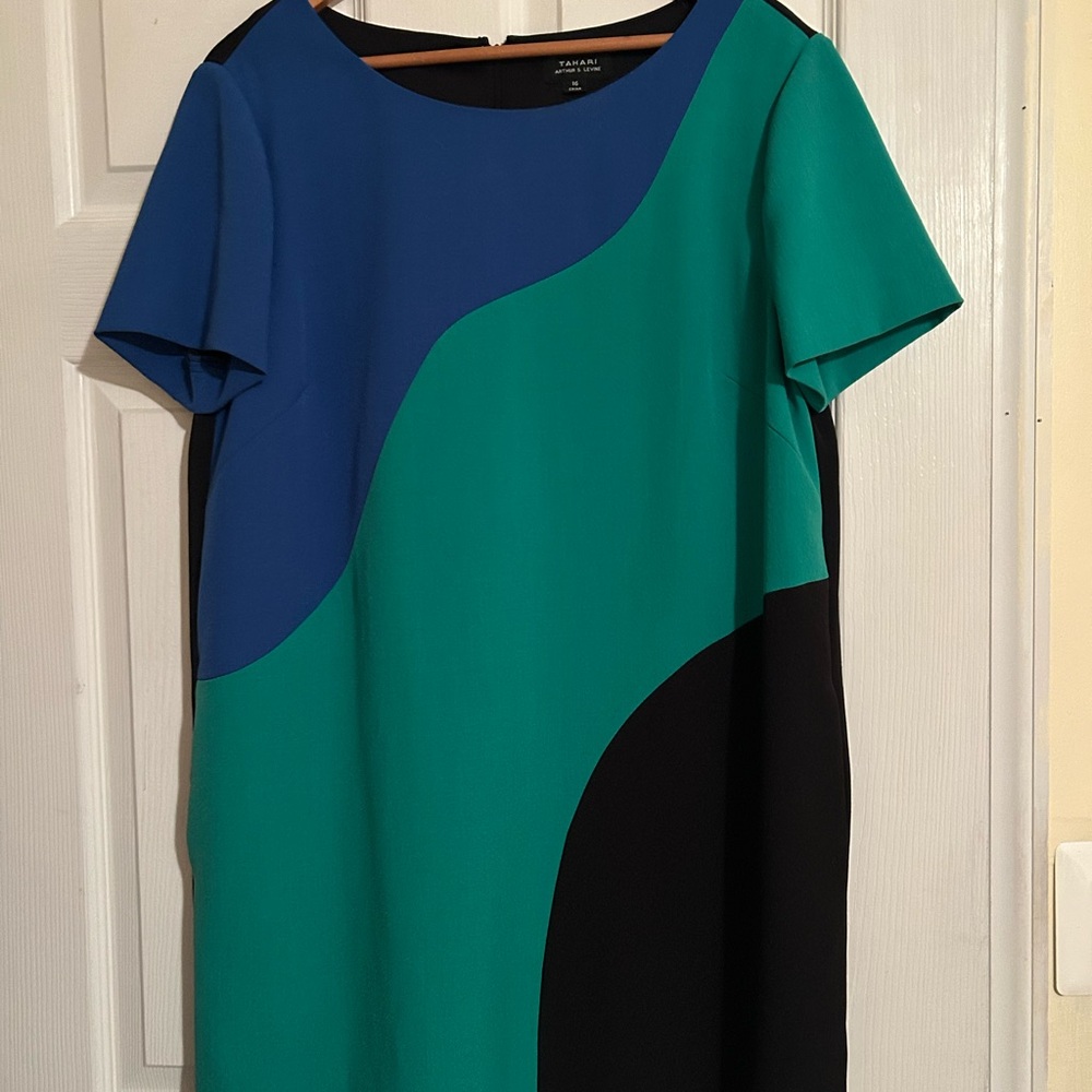 Tahari Blue and Green Sheath Mini Dress Short Sleeve